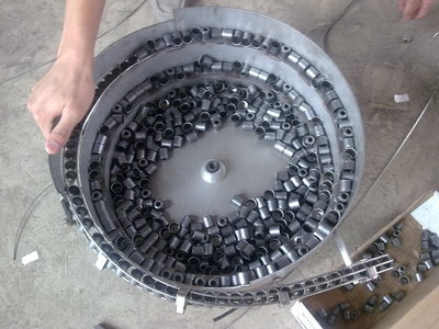 南京永日自动化 专业制造灯头振动盘与非标振动盘解决方案专家